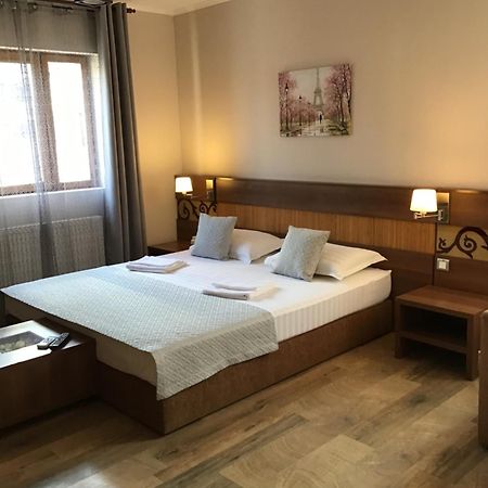 Rora Rose Hotell Bucureşti Eksteriør bilde